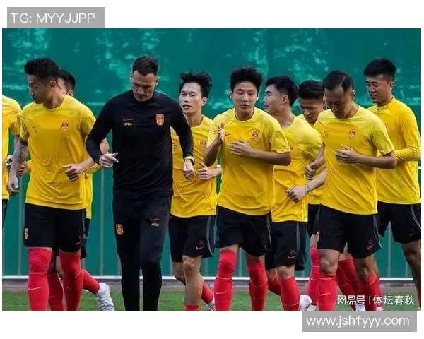 北京足球队战术变革引发热议球迷与专家共同探讨未来发展方向