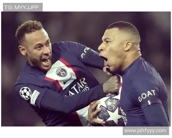 夜店偶遇足球明星的精彩瞬间引发热议网友纷纷围观分享视频回顾