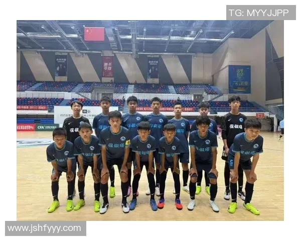 杭州足球队在全国团队协作排行榜中荣登第九名展现出色团队精神与实力 杭州足球队在全国团队协作排行榜中荣登第九名展现出色团队精神与实力