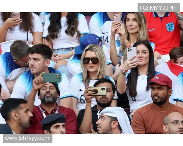 梦中与众多足球明星相聚畅聊球技与人生的奇妙体验 梦中与众多足球明星相聚畅聊球技与人生的奇妙体验