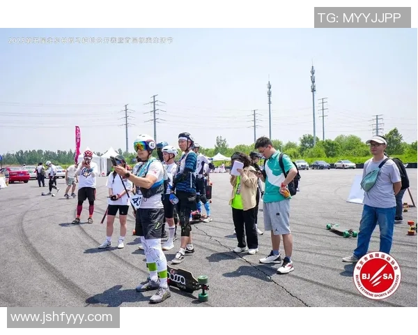 城市马拉松点评:武汉滑板队的意识表现 城市马拉松点评:武汉滑板队的意识表现